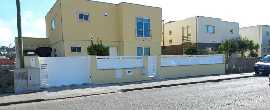 Moderne Villa In Aveiro Portugal ガファーニャ・ダ・ヴァゲイラ エクステリア 写真