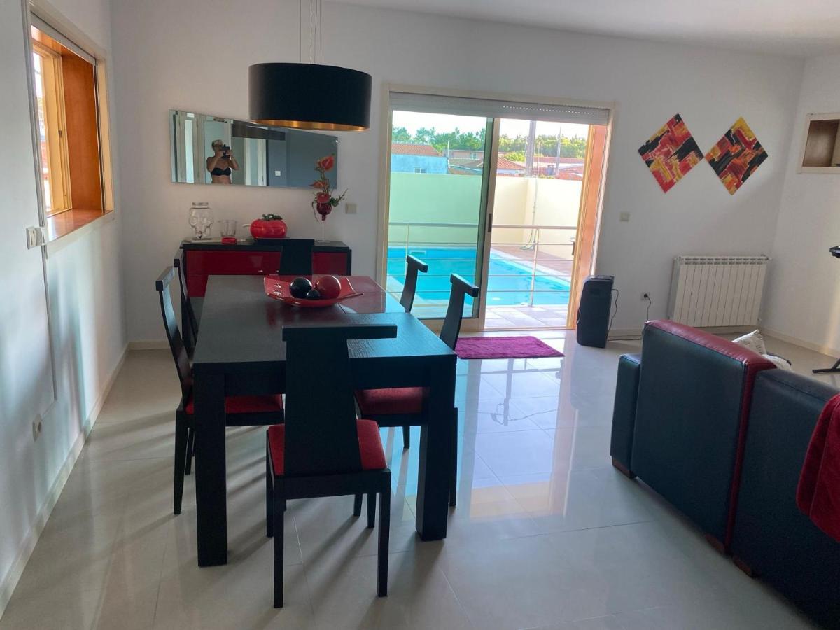 Moderne Villa In Aveiro Portugal ガファーニャ・ダ・ヴァゲイラ エクステリア 写真