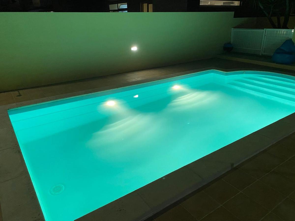 Moderne Villa In Aveiro Portugal ガファーニャ・ダ・ヴァゲイラ エクステリア 写真