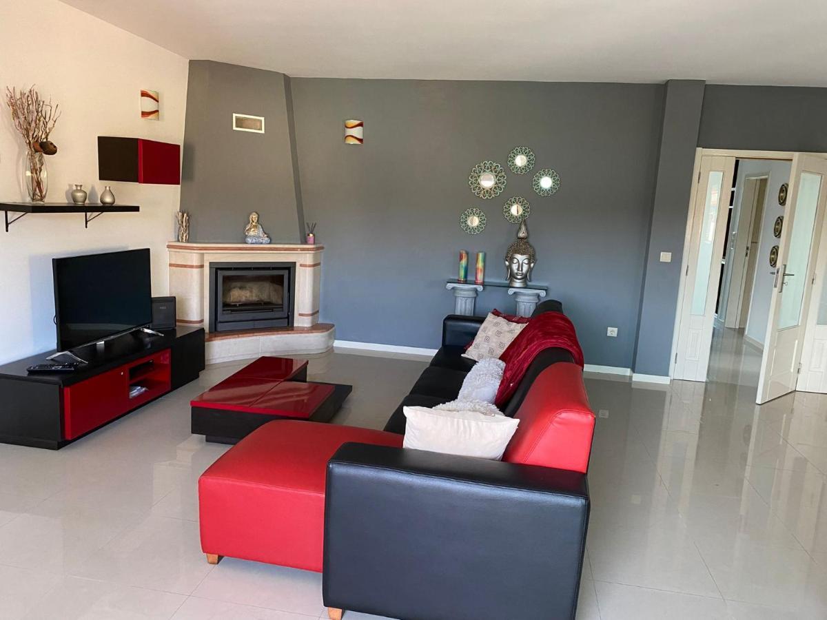 Moderne Villa In Aveiro Portugal ガファーニャ・ダ・ヴァゲイラ エクステリア 写真